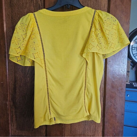 Banana Republic Womens Size Small Vibrant Yellow Tee Blouse with Cut Out Detail - Picture 2 of 3